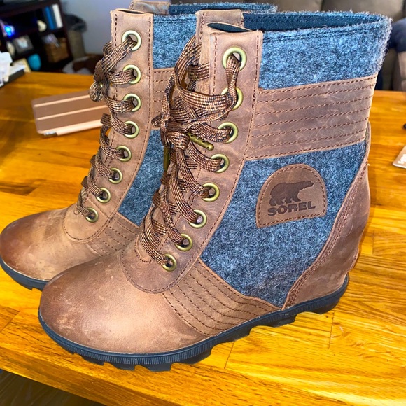 Tobacco Sorel Lexie Wedge | Poshmark